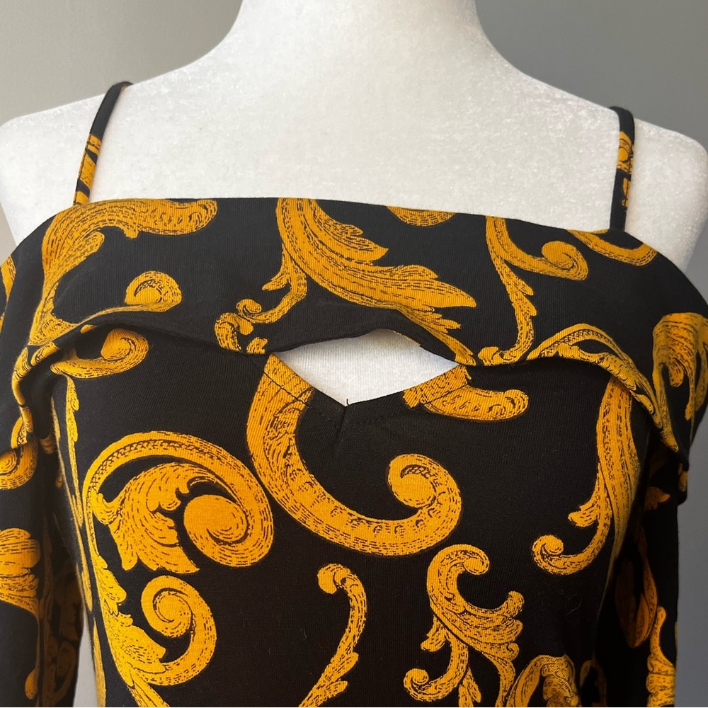 Guess Womans Off the Shoulder BodySuit!!! - Picture 2 of 12